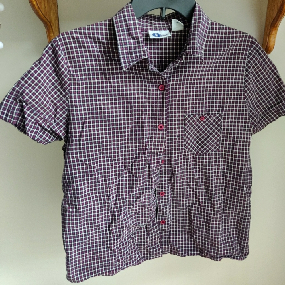 VINTAGE button up t-shirt